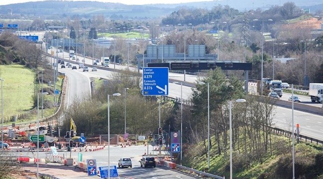 Improvements to motorway access